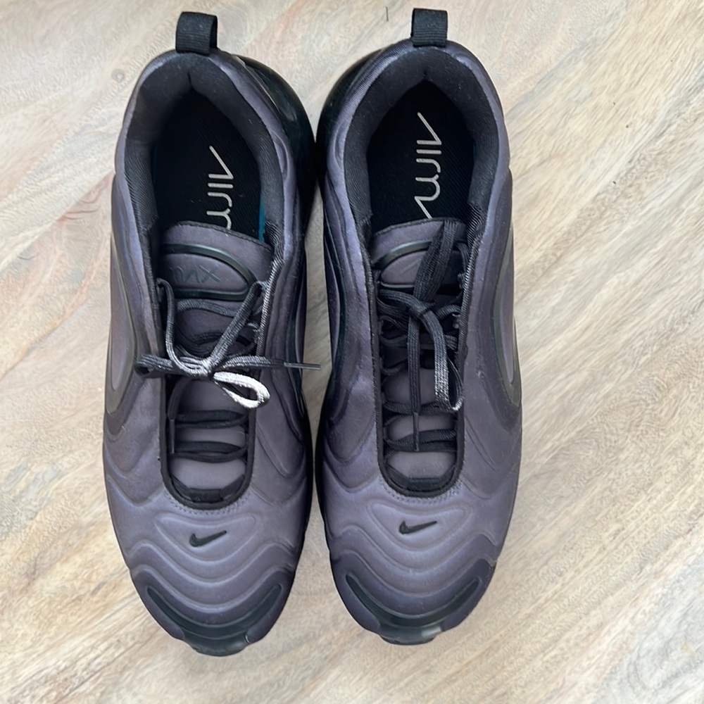 NIKE AirMax 720